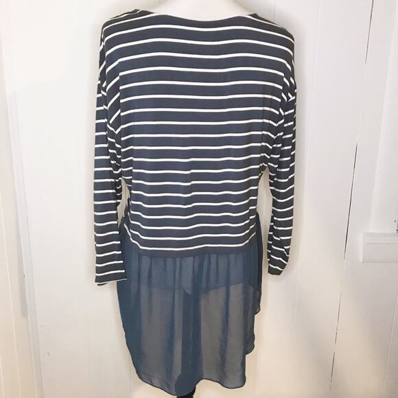 NINE WEST VINTAGE AMERICA Asymmetrical Hem Long Sleeve Striped Tee - Picture 8 of 9